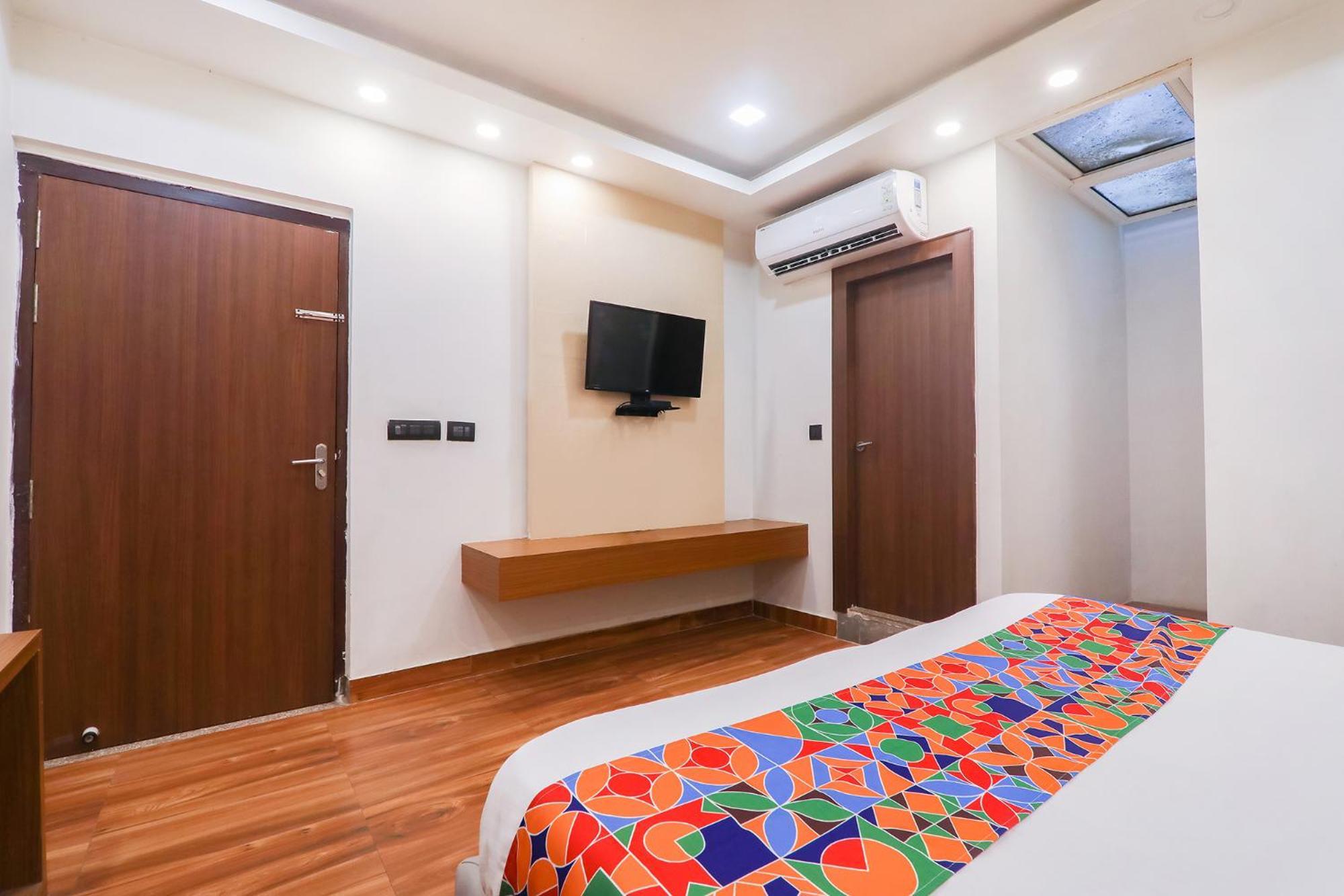 Fabhotel Shaurya Inn ラクナウ エクステリア 写真